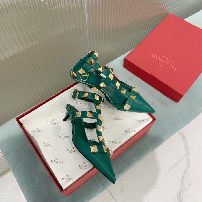 Valentino Women Shoes Mule Flip Flop Sandals ROMAN STUD CALFSKIN PUMP 40 MM with Original Box
