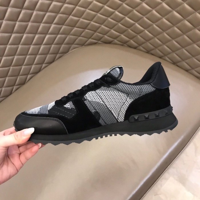 Valentino Men Shoes Fashion Design Luxury Brand ROCKRUNNER CAMOUFLAGE LAMINATED STUDDED SNEAKER with Original Box