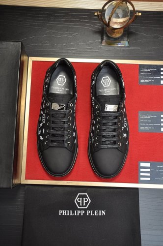 Philipp Plein Men Shoes Sneakers Low Top Sneaker Fashion Design Luxury Brand with Original Box