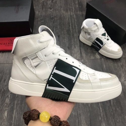Valentino Men and Women Shoes Fashion Design Luxury Brand
