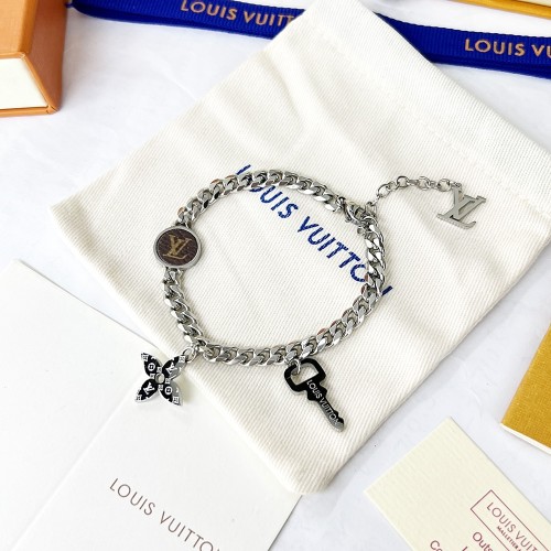 Louis Vuitton Luxury Men Womens Bracelet XB551