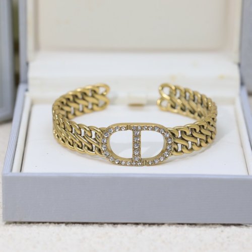 Dior Luxury Womens Bracelet