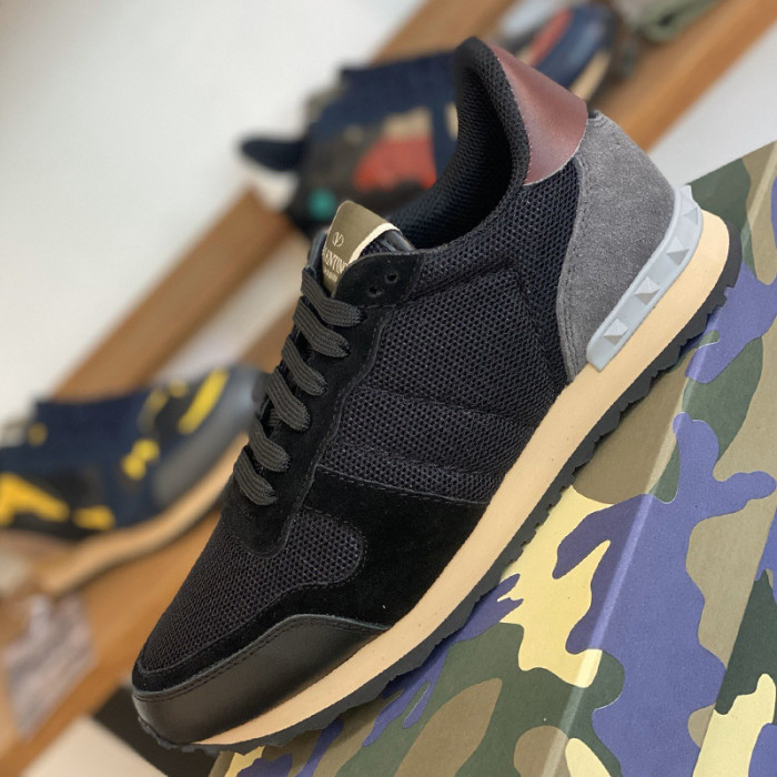 Valentino Men Shoes Fashion Design Luxury Brand ROCKRUNNER CAMOUFLAGE LAMINATED STUDDED SNEAKER with Original Box