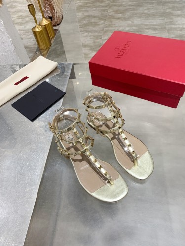 Valentino Women Shoes Mule Flip Flop Sandals ROMAN STUD SLIDE SANDAL IN QUILTED NAPPA with Original Box Luxury Brand