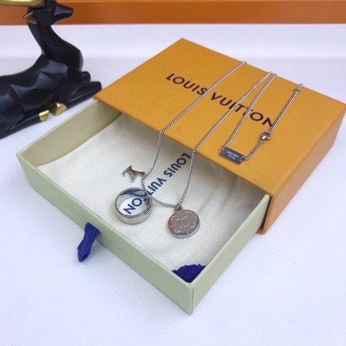 Louis Vuitton Luxury Men Womens Necklace