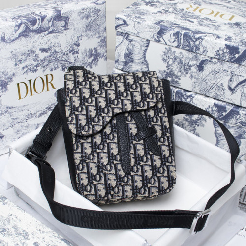 Dior Mens Bags Crossbody Bags SADDLE POUCH Beige and Black Dior Oblique Jacquard