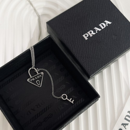 Prada Luxury Womens Necklace B892