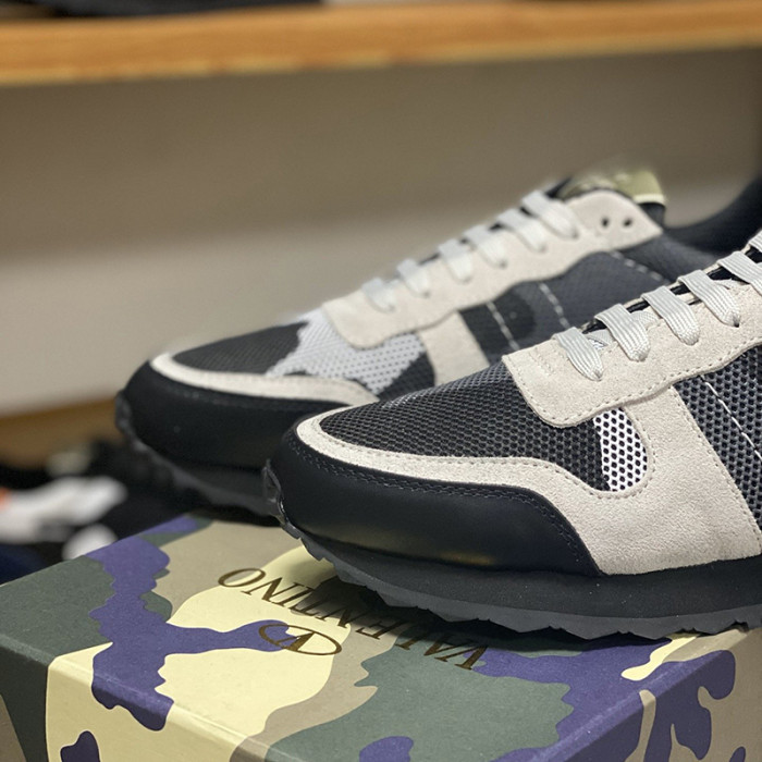 Valentino Men Shoes Fashion Design Luxury Brand ROCKRUNNER CAMOUFLAGE LAMINATED STUDDED SNEAKER with Original Box