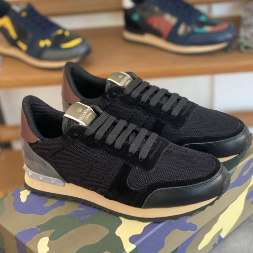 Valentino Men Shoes Fashion Design Luxury Brand ROCKRUNNER CAMOUFLAGE LAMINATED STUDDED SNEAKER with Original Box
