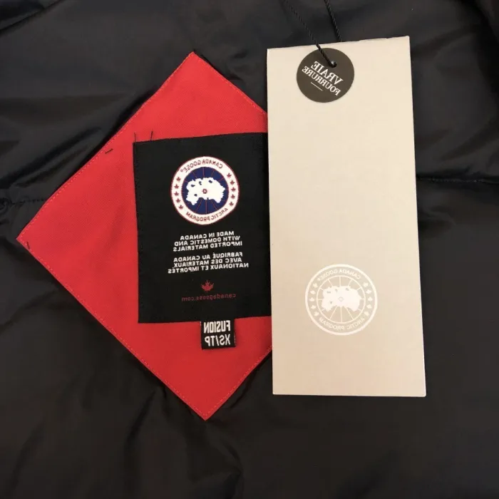 Canada Goose Design Mens Womens Winter Windprood Down Jackets Keep Warm 90% White Duck Down