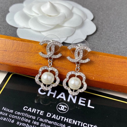 Chanel Luxury Womens Earrings
