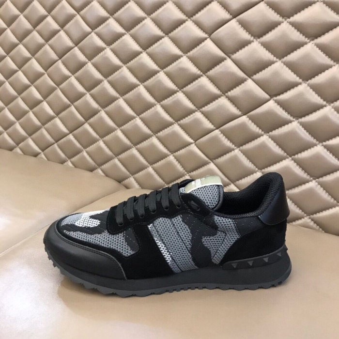 Valentino Men Shoes Fashion Design Luxury Brand ROCKRUNNER CAMOUFLAGE LAMINATED STUDDED SNEAKER with Original Box