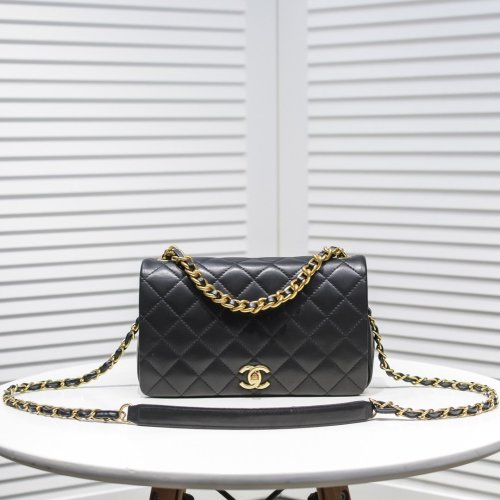Chanel Womens Bags Crossbody Bag