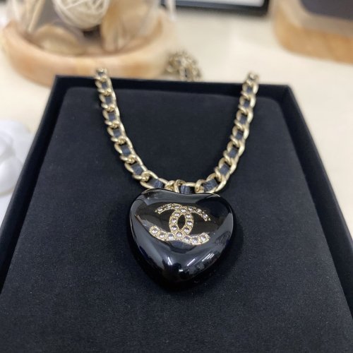 Chanel Luxury Womens Necklace N250