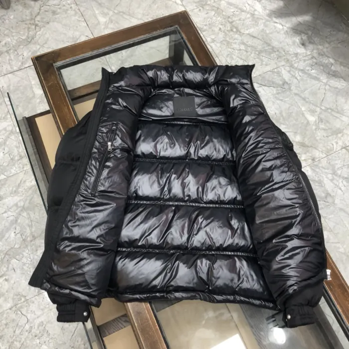 Moncler Design Mens Womens Winter Windprood Down Jackets Keep Warm 90% White Duck Down