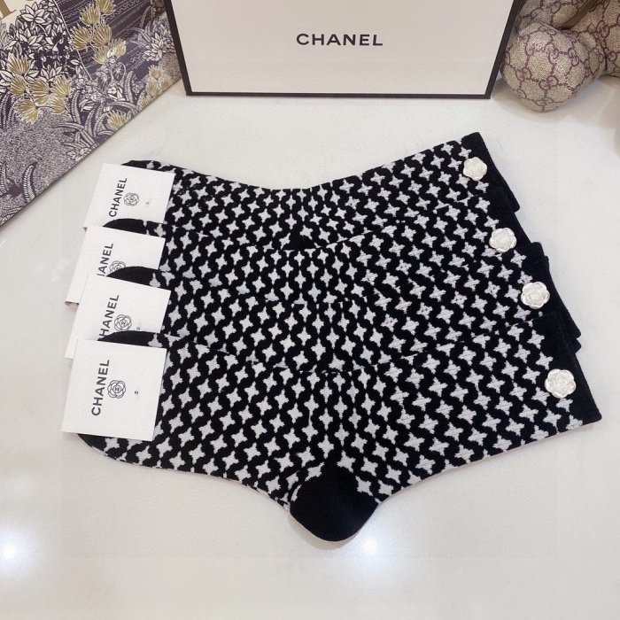 Chanel Socks 4 Pairs with Original Box Luxury Brand Breathable Chanel Sock