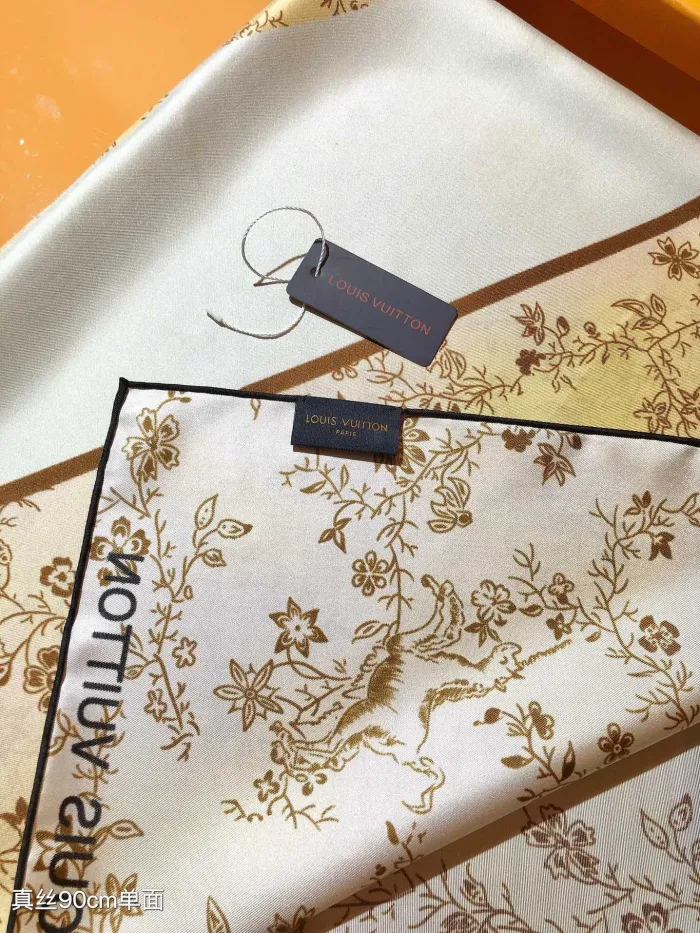 Louis Vuitton Scarves Womens Fashion Scarf Licorne Square 90 with Original Box   