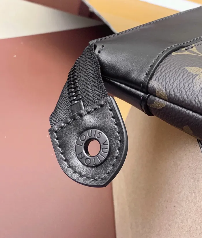 Louis Vuitton Mens Womens Bags Clutch Luxury Brand Fashion Type M82545 Pochette Voyage Souple Monogram Eclipse with Original Box  