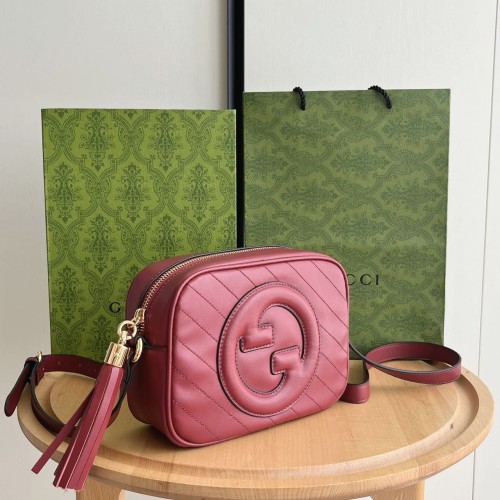 Gucci Womens Bags Shoulder Bags Luxury Brand Gucci Blondie small shoulder bag in leather  