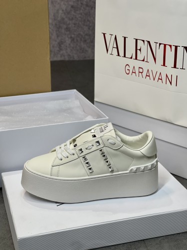 Valentino Womens Shoes Sneakers Leather Luxury Brand Women Rockstud Untitled Shoes with Original Box Whatsapp 
