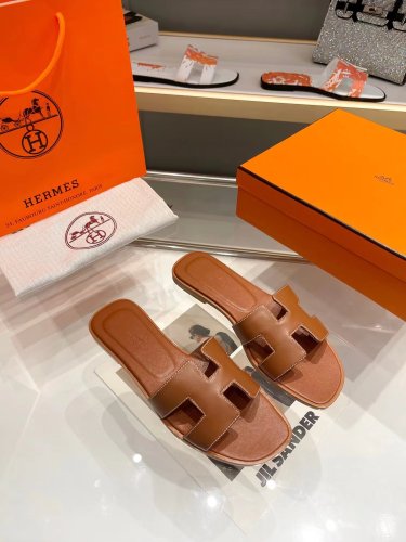 Hermes Womens Shoes Extra Slippers Sandals Casual Fashion Sandals Luxury Brand with Original Box Whatsapp 