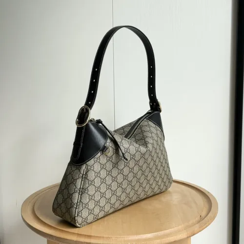 Gucci Mens Bags Shoulder Bag Design Luxury Brand GG EMBLEM LARGE SHOULDER BAG 815217 FAD6L 9758   