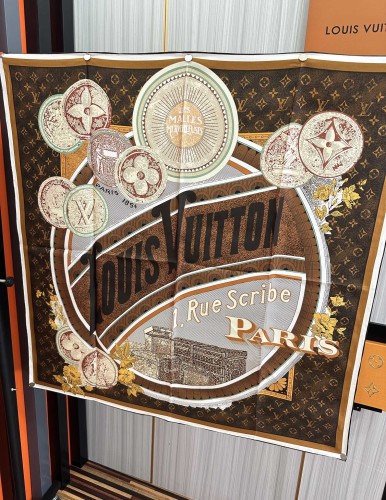 Louis Vuitton Scarves Womens Fashion Scarf Malles Merveilleuses Square 90 with Original Box   