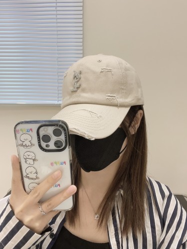 Saint Laurent YSL hats101