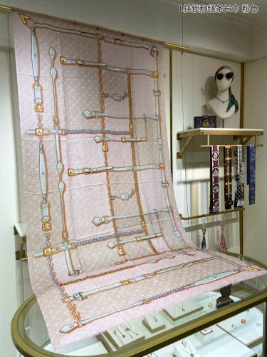 Louis Vuitton Scarves Womens Fashion Scarf with Original Box   