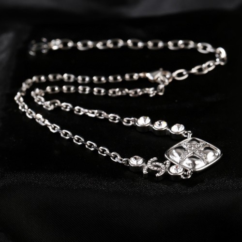 Chanel Luxury Womens Necklace
