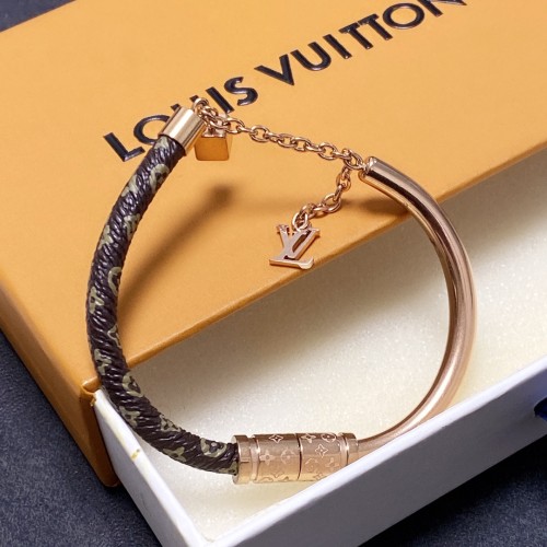 Louis Vuitton Luxury Men Womens Bracelet