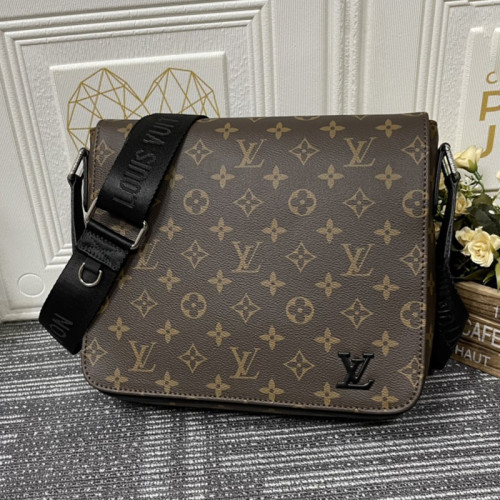 Louis Vuitton Mens Bags Messenger Bag Luxury Brand DISTRICT PM Shoulder Bags for Men with Original Box M46255