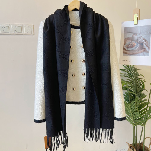 Gucci Scarves Womens Fashion Scarf002