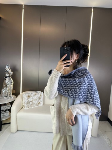 Fendi Scarves Men Womens Fashion Scarf088