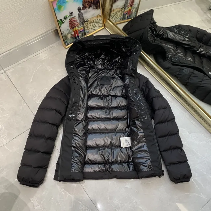 Moncler Design Womens Winter Windprood Down Jackets Keep Warm 90% White Duck Down