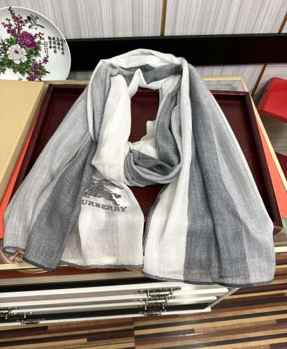 Burberry Scarves Womens Fashion Scarf012