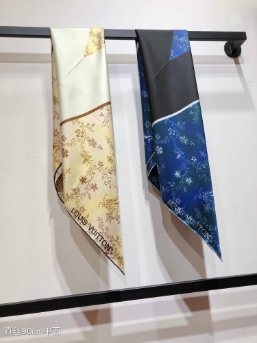 Louis Vuitton Scarves Womens Fashion Scarf Licorne Square 90 with Original Box   