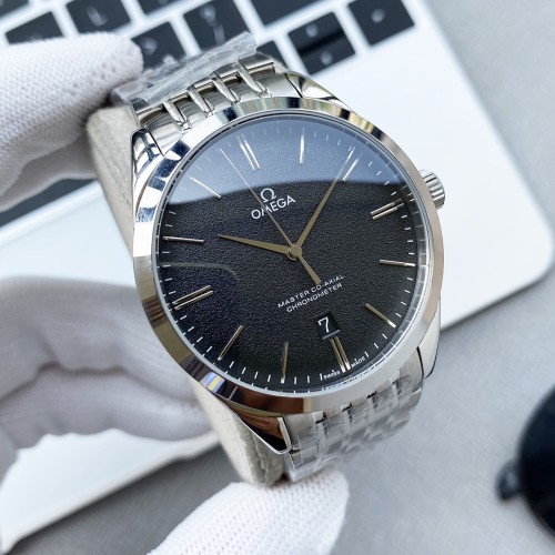 Omega Watch239