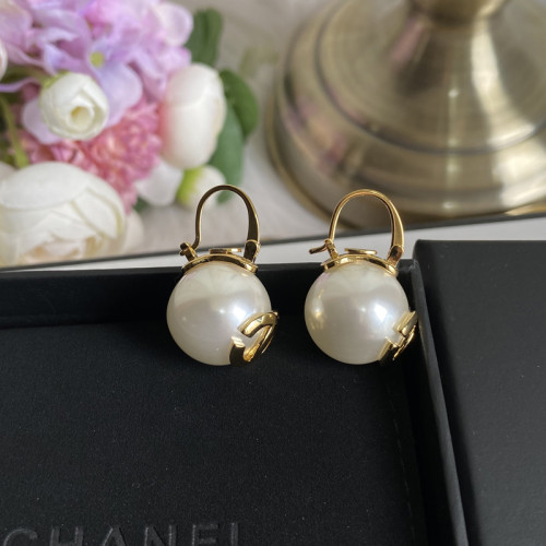Chanel Luxury Womens Earrings