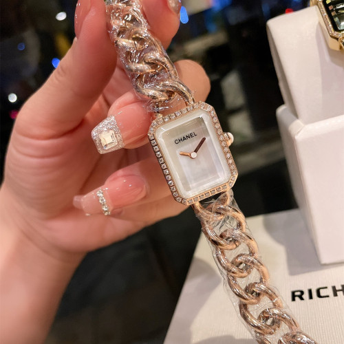 Chanel Womens Watch066