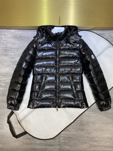 Moncler Design Womens Winter Windprood Down Jackets Keep Warm 90% White Duck Down