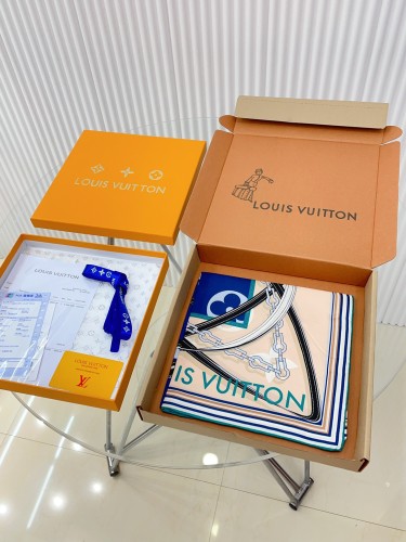 Louis Vuitton Scarves Womens Fashion Scarf Ultimate Monogram Square 90 M77776 with Original Box   