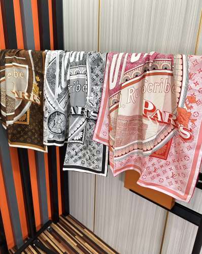 Louis Vuitton Scarves Womens Fashion Scarf Malles Merveilleuses Square 90 with Original Box   