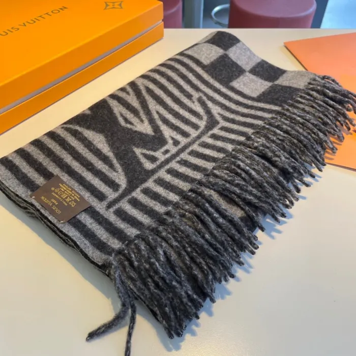 Louis Vuitton Scarves Men Womens Fashion Scarf with Original Box   