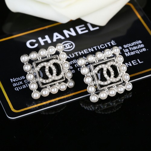 Chanel Luxury Womens Earrings