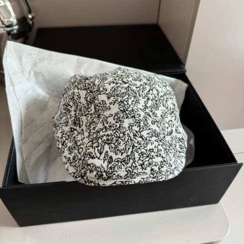 Burberry Womens Cap Beret Hat Painter's cap Luxury Brand with Original Box  