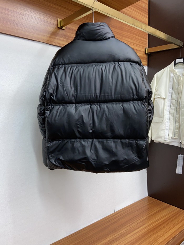 Prada Men Womens Coat Luxury Brand Mens Down Jacket Top Quality 90% White Duck Fur Keep Warm