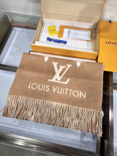 Louis Vuitton Scarves Men Womens Fashion Scarf with Original Box   