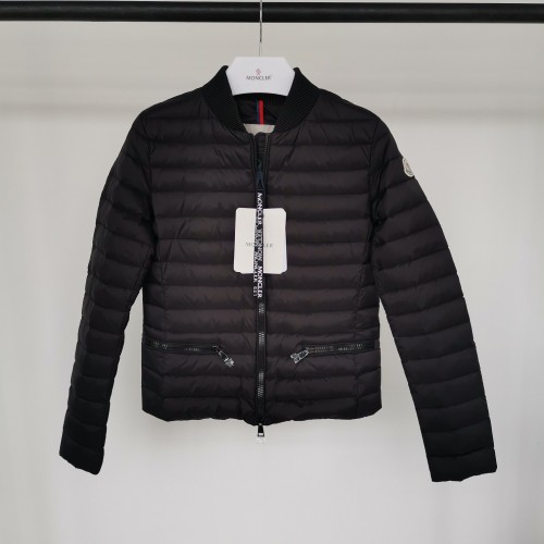 Moncler Womens Down Jacket Womens Coats Luxury Brand Fashion Design