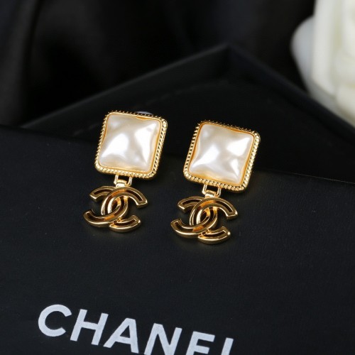 Chanel Luxury Womens Earrings